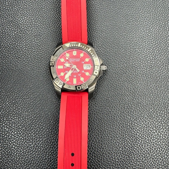 Victorinox Swiss Army 249056 Dive Master Black PVD Steel 43mm